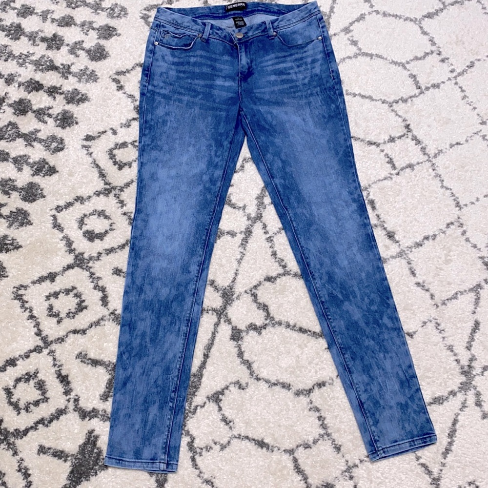 Distressed Jeggings